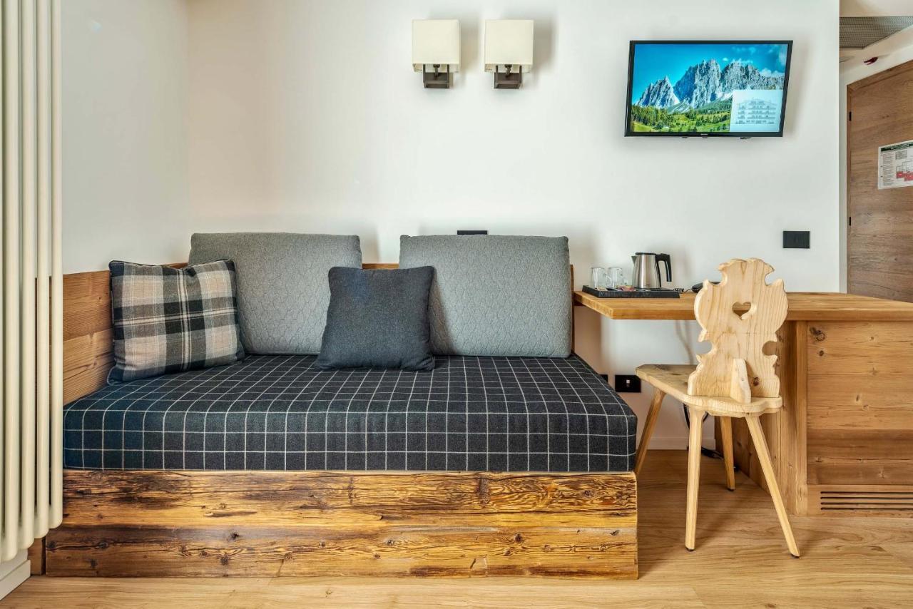Camina Suite And Spa Κορτίνα Ντ' Αμπέτσο Εξωτερικό φωτογραφία